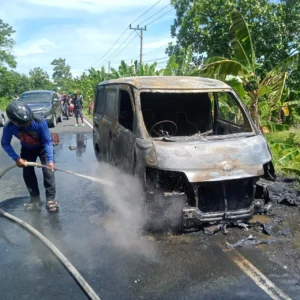 Mobil Kas Bank BUMN Terbakar di Polman, Uang Tunai Rp 4,6 Miliar Ludes
