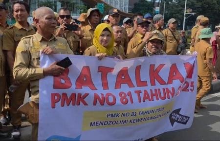Ribuan Kades Datangi Jakarta, Cairkan Dana Desa