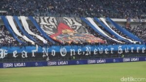 GBLA Jadi Saksi Kejatuhan Persija, Persib Kukuh di Puncak