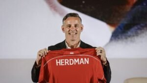 Garuda Fans Menjauh, Herdman Diharap Hidupkan Lagi Semangat Timnas