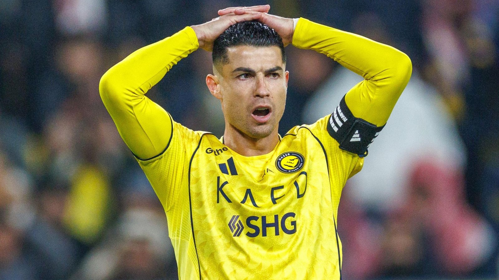 ristiano ronaldo dikabarkan ancam tinggalkan al nassr